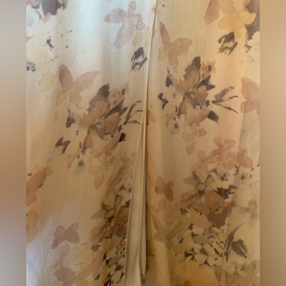 A flowy maxi dress with a floral print , Costa Blanca , size medium - Picture 3 of 5